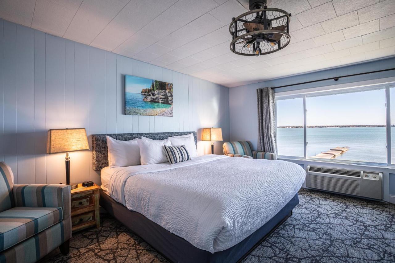 Beachfront Inn Baileys Harbor Exterior photo