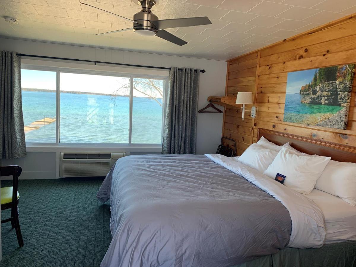Beachfront Inn Baileys Harbor Exterior photo